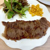 Snapdishの料理写真:サーロインステーキ|ゆかりさん