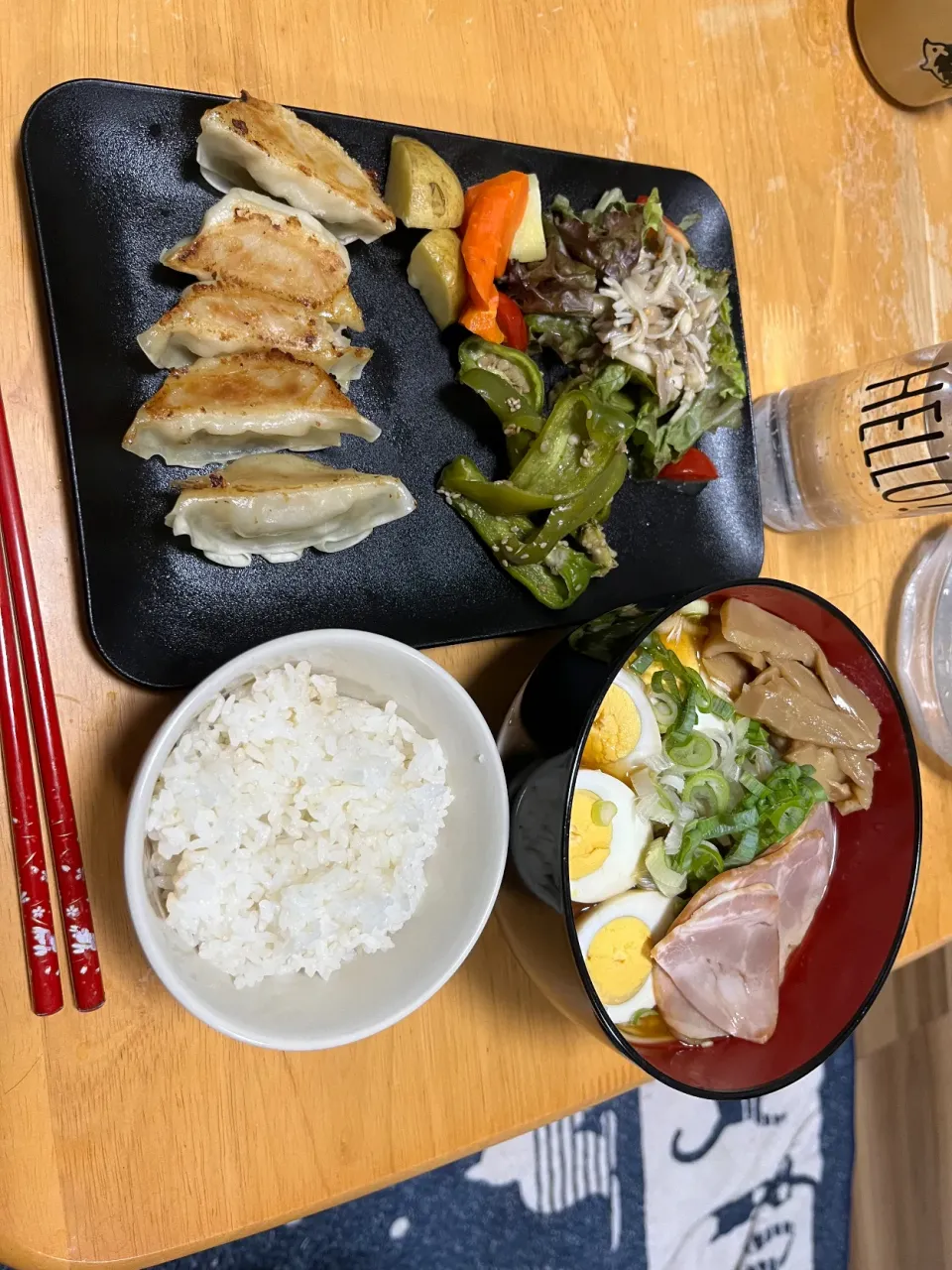 昨日の晩御飯は辛味噌ラーメンと冷凍餃子🥟|モモ&ハーブmama🐰🐹🐢🐠❤️さん