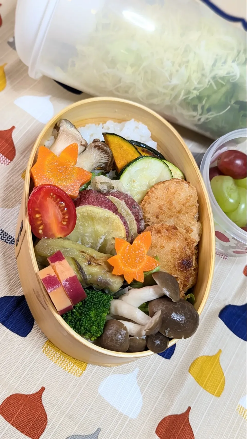 本日のお弁当〜クリームコロッケと秋野菜弁当|f.1125beさん