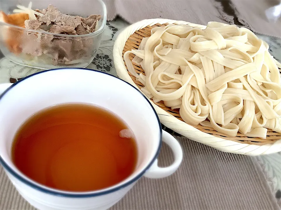 冷たい肉うどん😋(タイ料理風🇹🇭)|アライさんさん