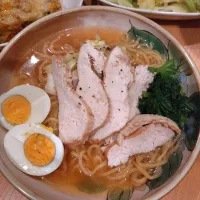 Snapdishの料理写真:塩ラーメン|りょうちゃん家さん