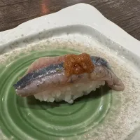 Snapdishの料理写真:秋刀魚の握り🍣|buhizouさん