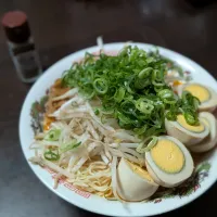 Snapdishの料理写真:愛妻手作り愛情特盛ラーメン🍜|しょたこさん