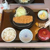 トンカツ定食|龍国命さん