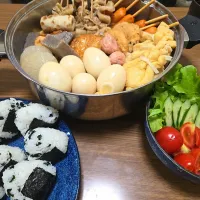 Snapdishの料理写真:おでん🍢おにぎり🍙サラダ🥗🌺|chiyukiさん