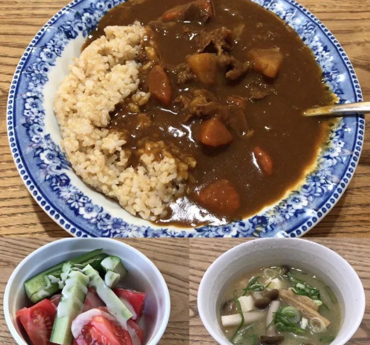 Snapdishの料理写真:カレーライスde簡単夕飯💦|ばくあんしゃさん