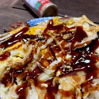 Snapdishの料理写真:お好み焼きにクレイジーガーリック！|花鳥　舞さん