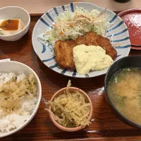 Snapdishの料理写真:チキン南蛮定食|takashiwagaさん