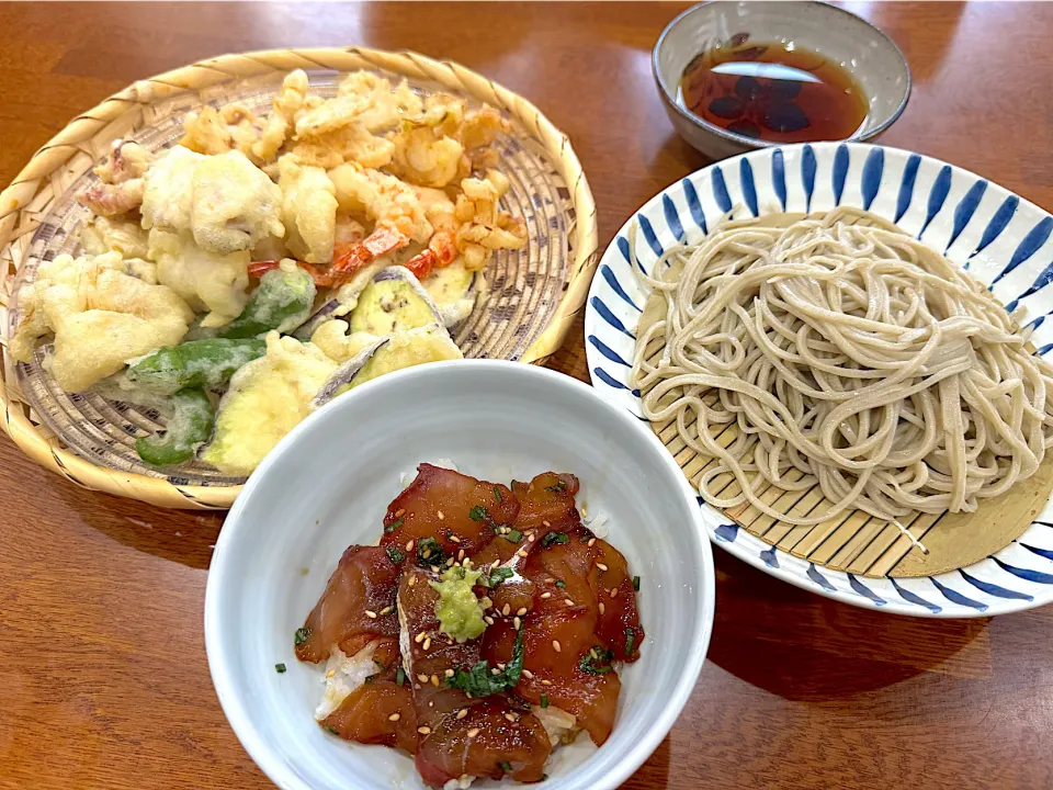 Snapdishの料理写真:頂き物　収穫物で 休日 昼ご飯|sakuramochiさん