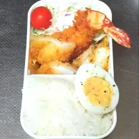 Snapdishの料理写真:シーフードフライ(海老、イカ、鱈)弁当|黒川克博さん