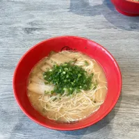 Snapdishの料理写真:長浜ラーメン