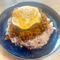 Snapdishの料理写真:きのこたっぷりドライキーマカレー|ななばやしさん