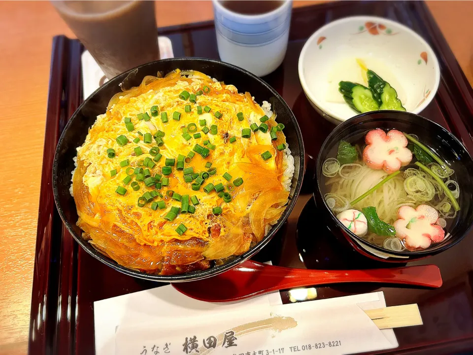 ランチうな玉丼 ¥980|Blue Moon Caféさん