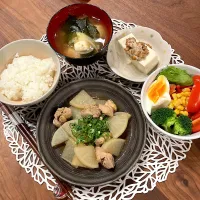 Snapdishの料理写真:10/21  大根鶏肉煮物|らぶちあんさん