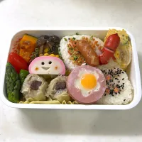 Snapdishの料理写真:2024年10月22日　オレ弁当♪おにぎり🍙|クッキングおやぢさん