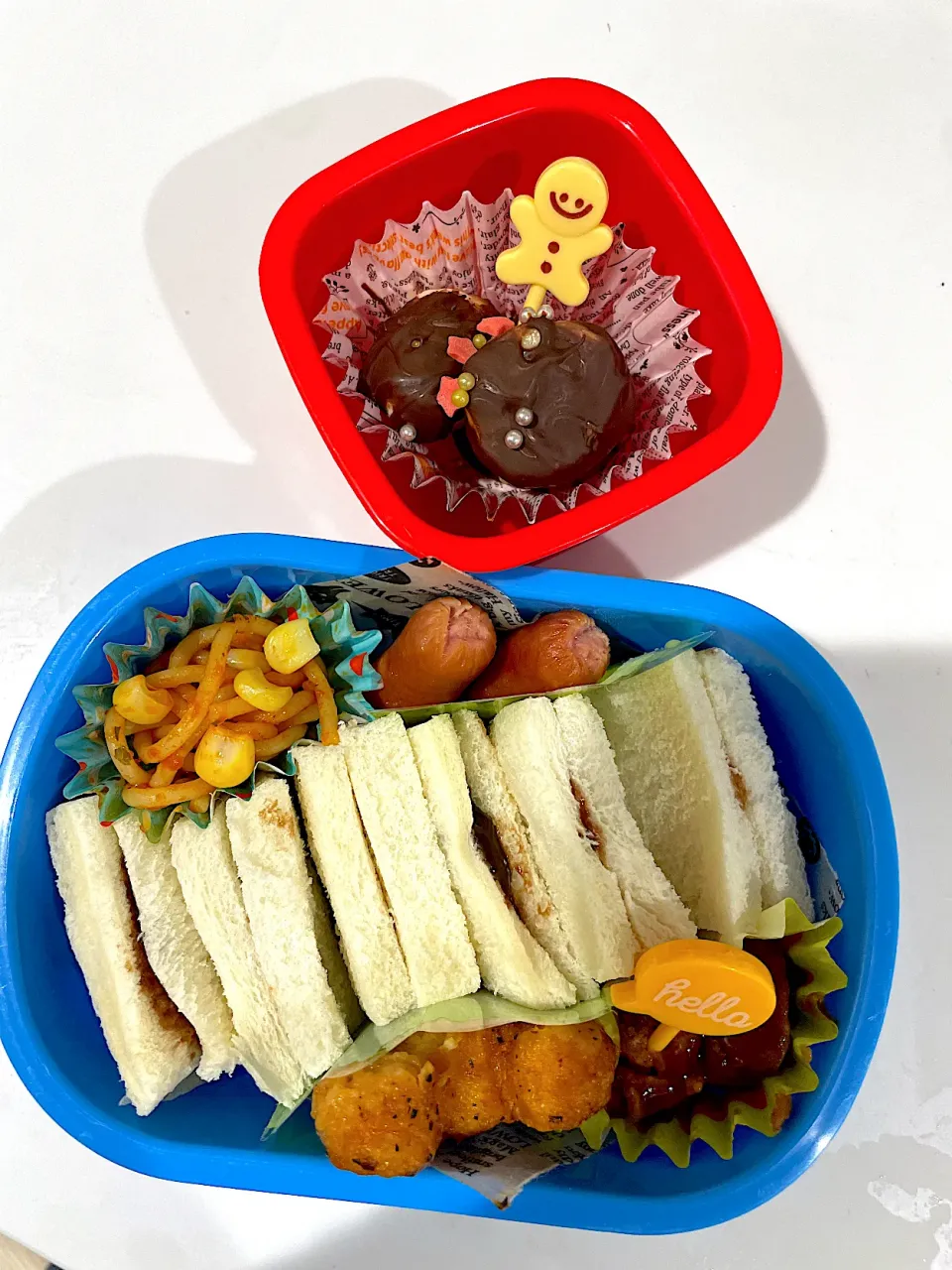 Snapdishの料理写真:幼稚園弁当🍱チョコサンド|mari＊yuakitoさん