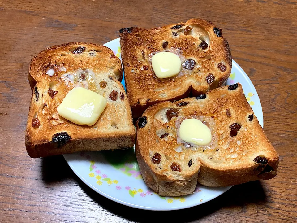 ぶどうパン|はっちぃさん