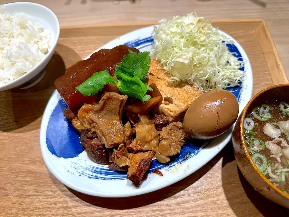 特肉めし定食|マハロ菊池さん