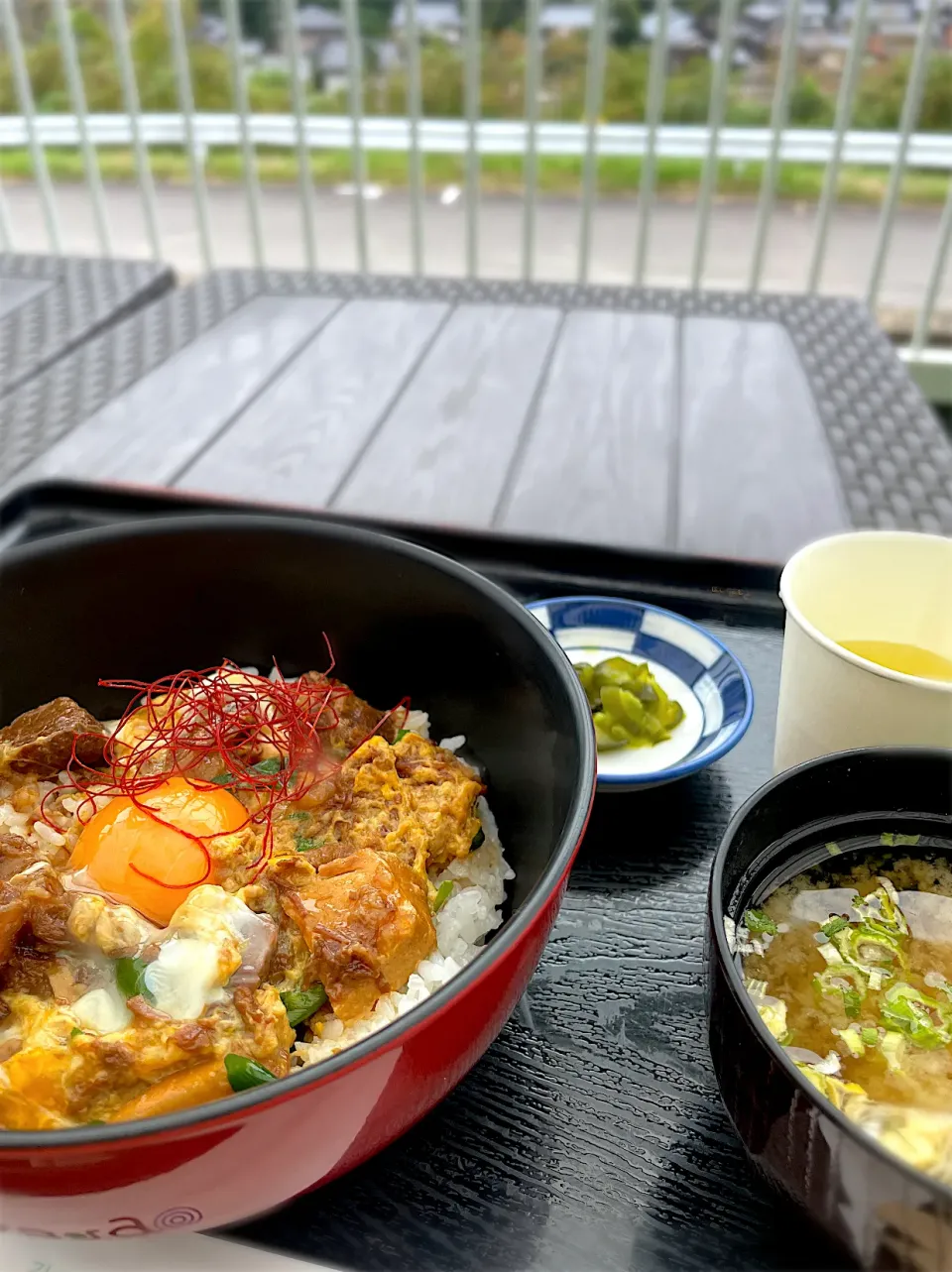 Snapdishの料理写真:牛すじ丼|香名子さん