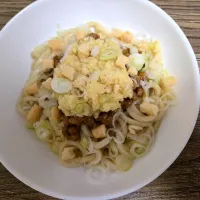 Snapdishの料理写真:しょうが納豆うどん|バンビさん