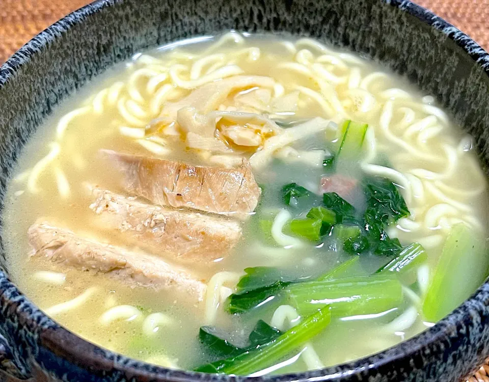 Snapdishの料理写真:鶏白湯ラーメン|Noriyuki Saitoさん