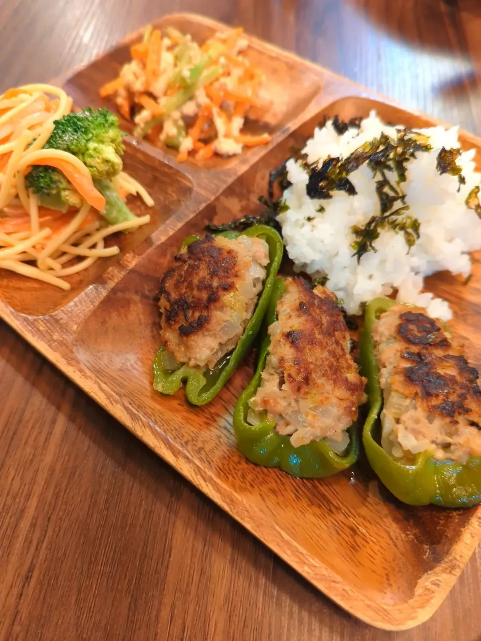 ピーマンの肉詰め定食|明子さん