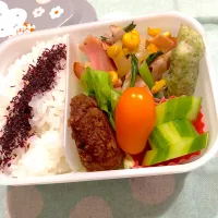 Snapdishの料理写真:2024.10.23＊今日のお弁当＊小松菜とハムのバター炒め♪♪|rinrin*mama*さん