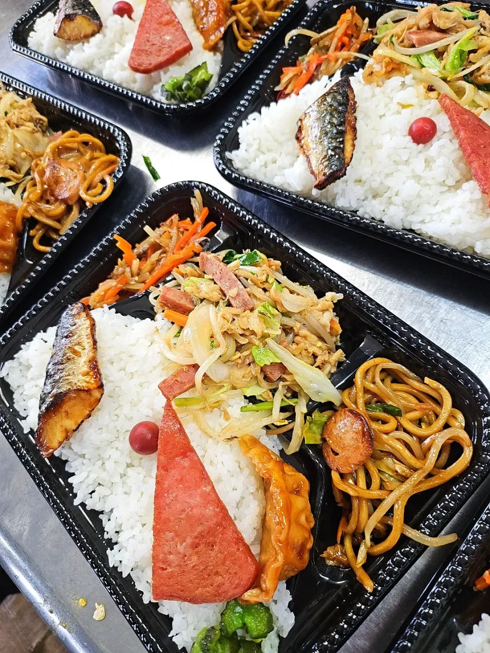 Snapdishの料理写真:フーチャンプルー弁当|景子さん