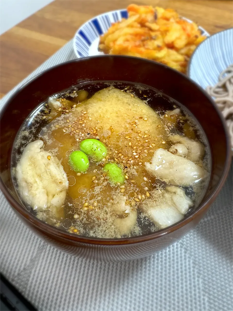 Snapdishの料理写真:morimi32さんの料理 しめじと鶏皮のつけ蕎麦|morimi32さん