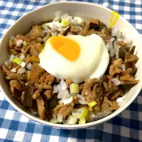 Snapdishの料理写真:味噌そぼろ丼|田中章さん