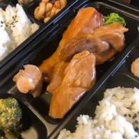 Snapdishの料理写真:ポークチャップ弁当|沖縄「ピロピロ」ライフさん