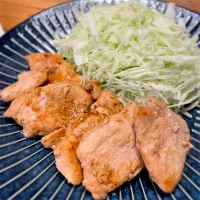 Snapdishの料理写真:鶏胸肉のマヨポン炒め|ゆずさん