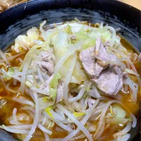 Snapdishの料理写真:単身赴任中の男飯(味噌ラーメン)|おおもりの星さん