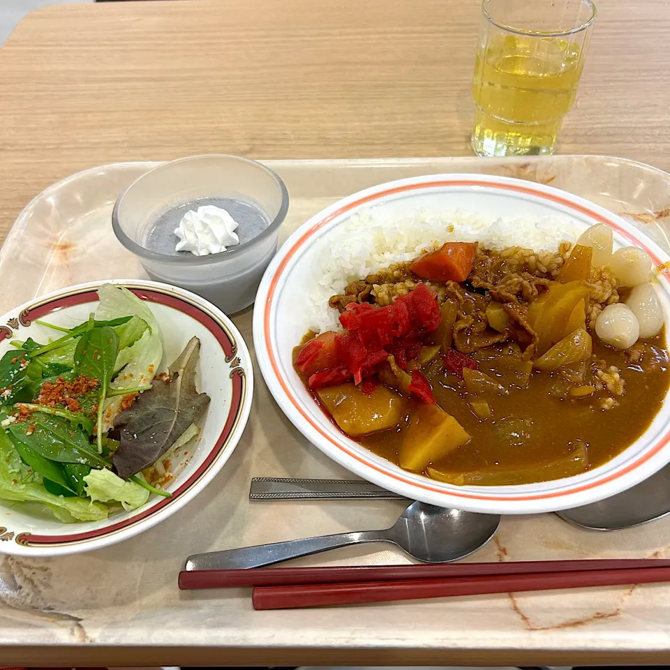 寮の晩御飯😋ポークカレー🍛|すかラインさん