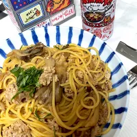 Snapdishの料理写真:yummyでキノコと豚挽きのパスタ|もーやんさん