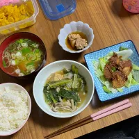 Snapdishの料理写真:夜　小松菜煮物､鶏ささみ醤油漬け､助子煮物|みちくんさん