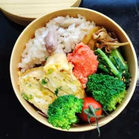 Snapdishの料理写真:落花生ご飯の秋弁当| ゆっこさん