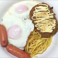 Snapdishの料理写真:豚骨焼きそば|akimitsuさん