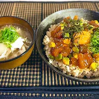 Snapdishの料理写真:ポキ丼🐟🥑|カジさん