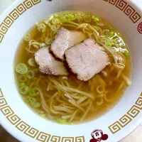 Snapdishの料理写真:佐野ラーメン　日向屋（箱入り生麺）と自家製チャーシュー|こっぷさん