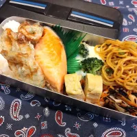 Snapdishの料理写真:鮭弁当　253|キャンディさん