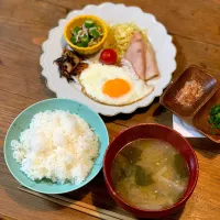 Snapdishの料理写真:2024.10.25の朝ごはん|イズミさん