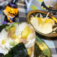 Snapdishの料理写真:朝食のおにぎり|イリヤさん