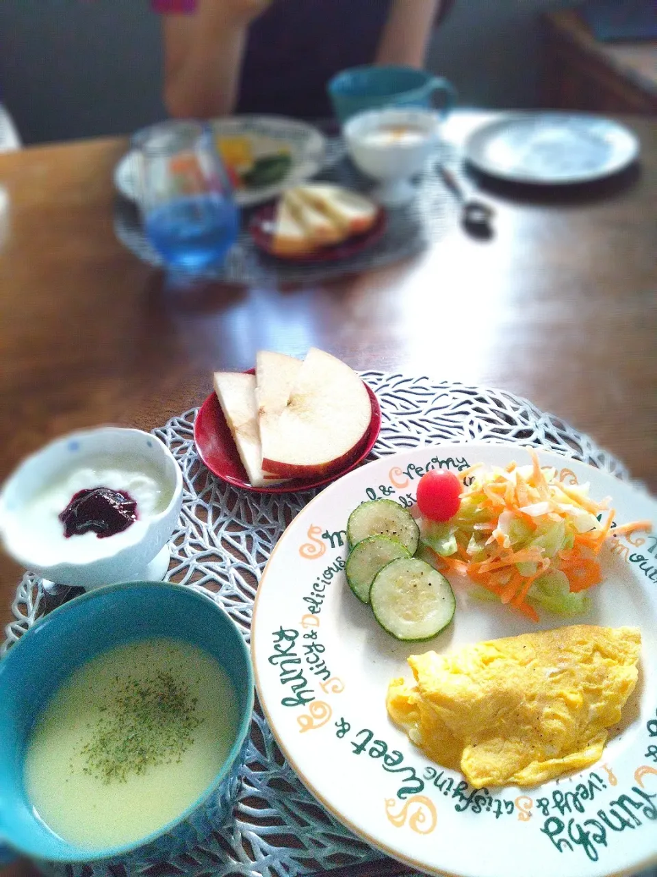 朝ごはん☁！|まめころさん