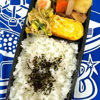 Snapdishの料理写真:10月25日 週の終わり弁当🍱| sakuramochiさん