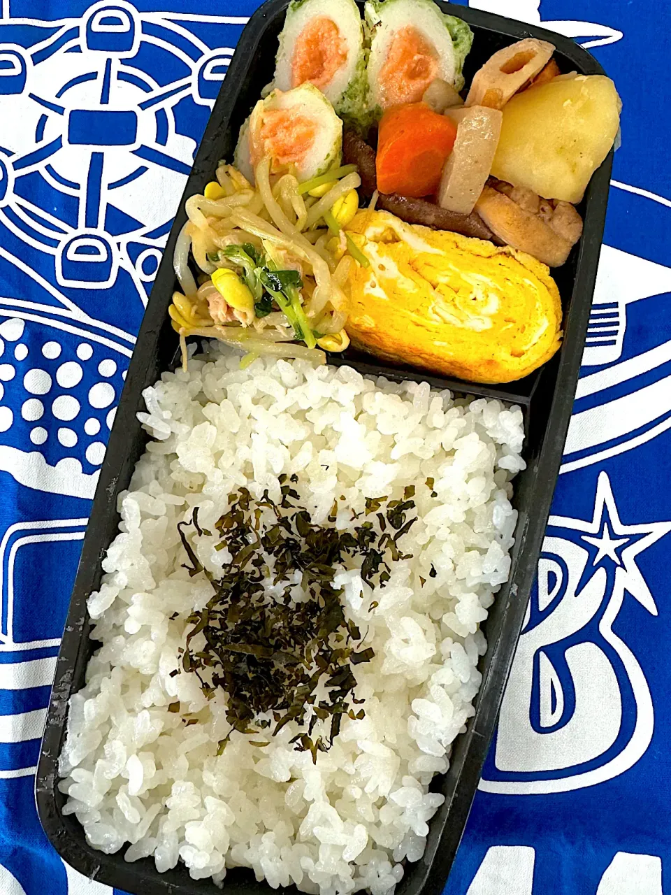 Snapdishの料理写真:10月25日 週の終わり弁当🍱|sakuramochiさん