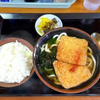 Snapdishの料理写真:キツネ🦊うどん定食❣️|Yoshihiro  Hamasakiさん