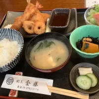 Snapdishの料理写真:割烹金藤さんの『ミックスフライ定食』😋