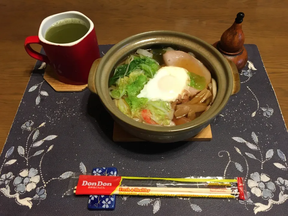 鍋焼きうどん、熱い日本茶(昼飯)|enarinさん