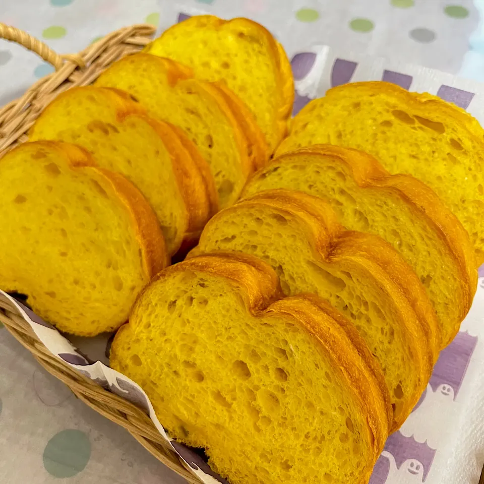 Snapdishの料理写真:🎃パンプキンラウンド🍞|AquaRikoさん